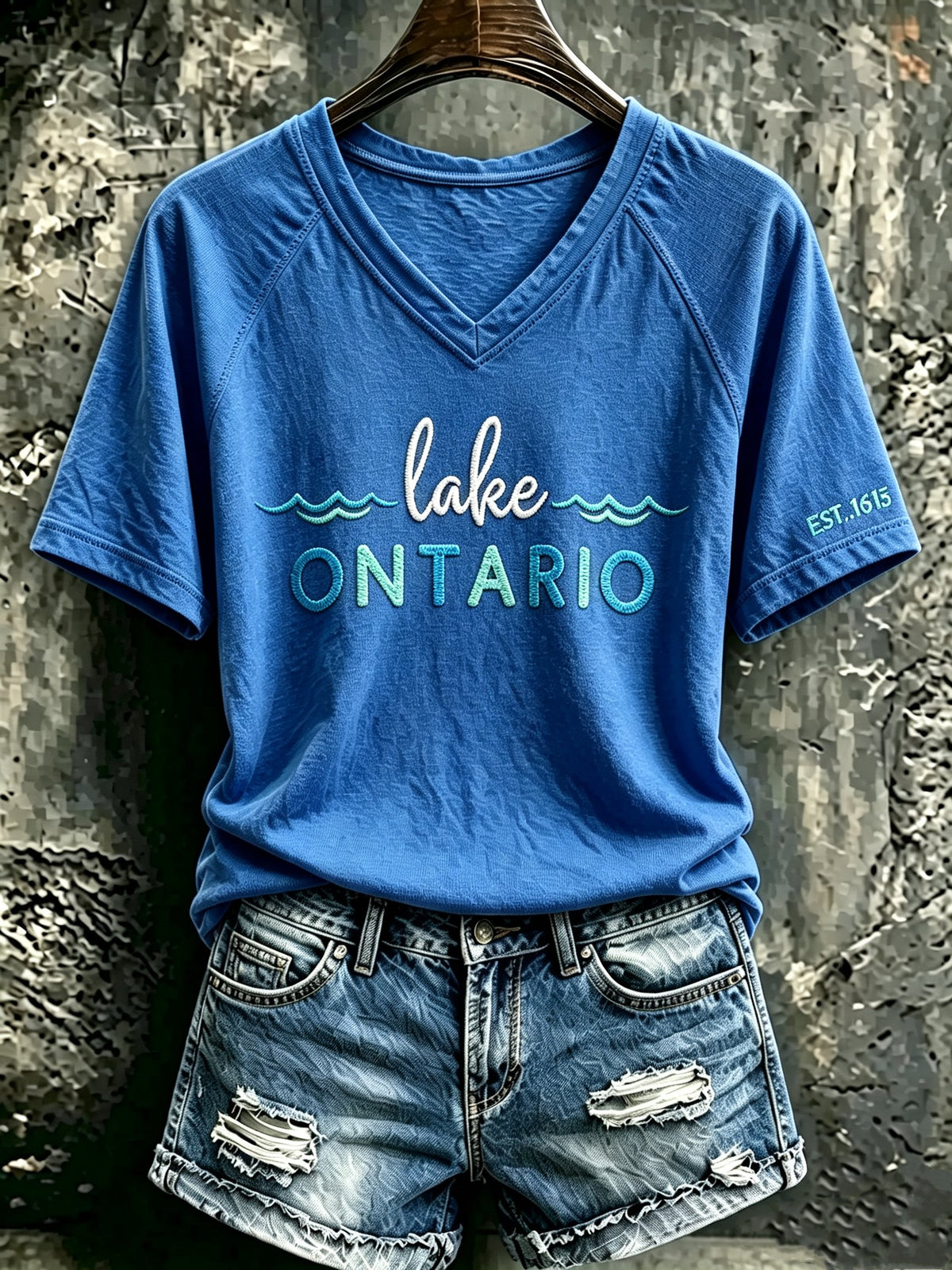 Women's Casual Short-Sleeve T-Shirt with "Lake Ontario" Print