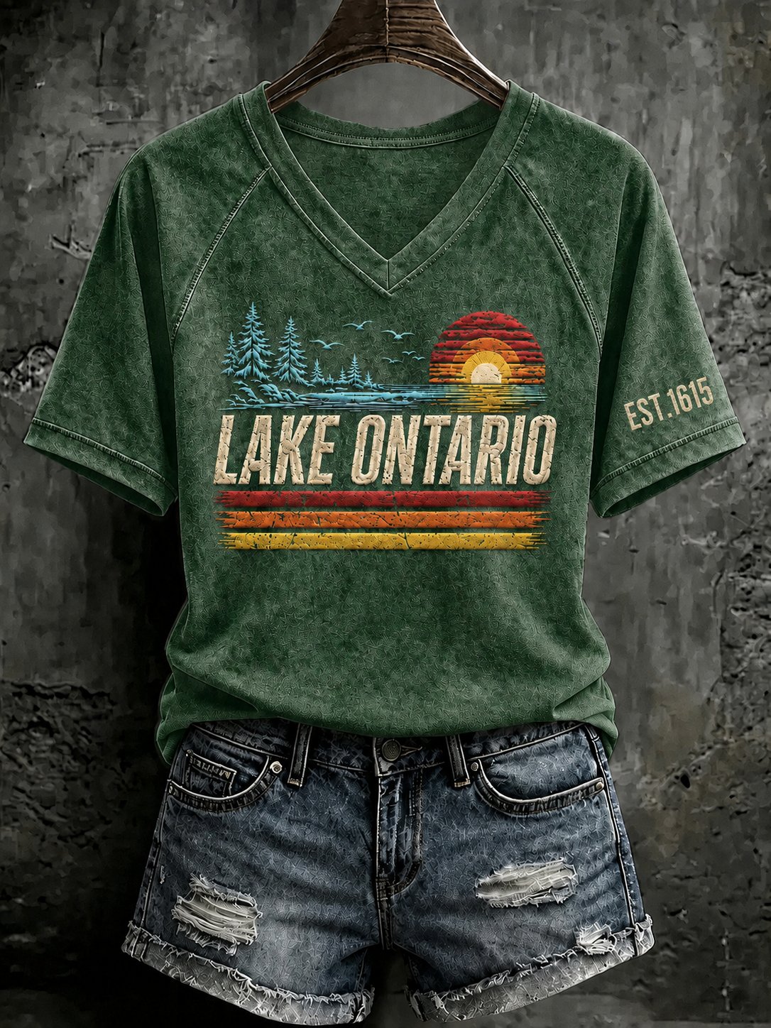 V Neck Retro Lake Ontario Est 1615 Print T-Shirt